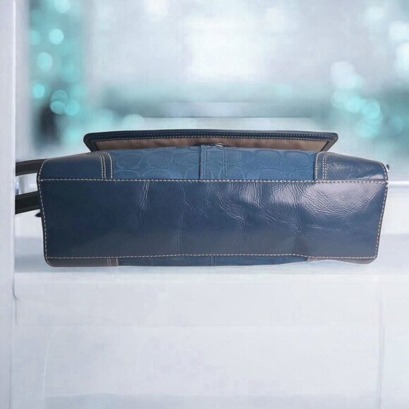 COACH Rare Signature Hampton Flap Crossbody or Shoulder bag in blue - Picture 15 of 15
